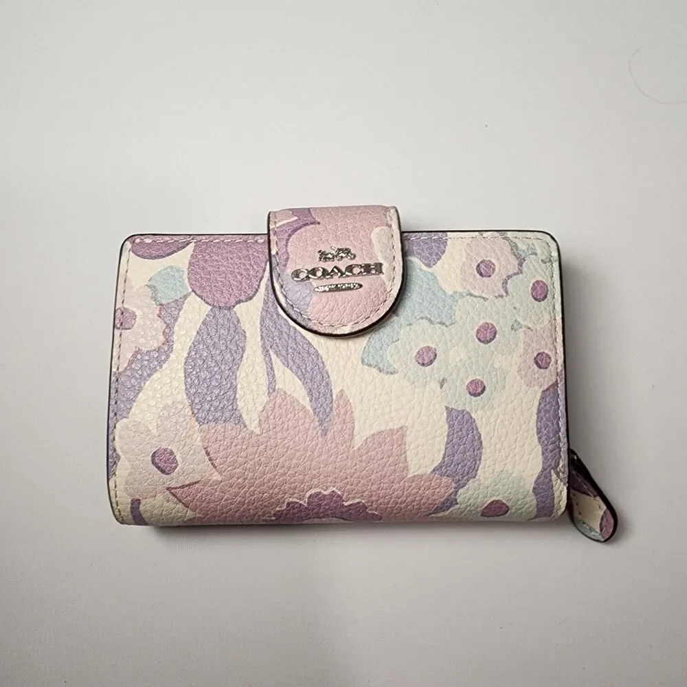 NWT COACH CBO31 Medium Corner Zip Wallet With Floral Print v2